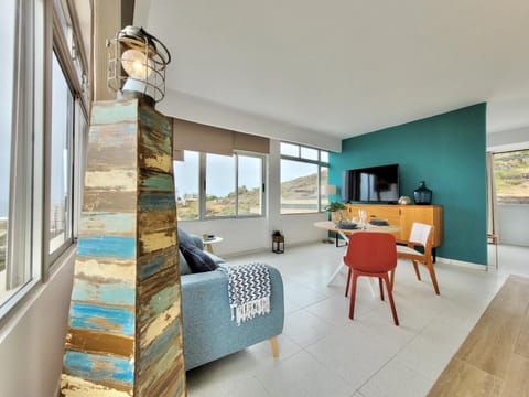 TV and multimedia, View (from property/room), Living room, Dining area