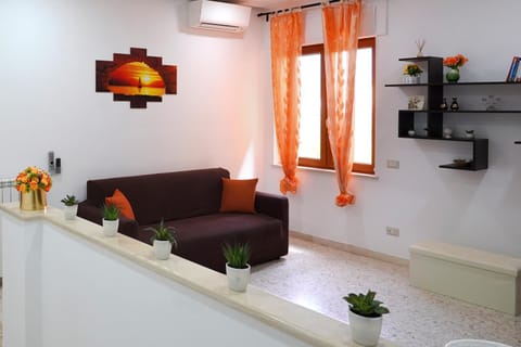 Lounge or bar, Sunset