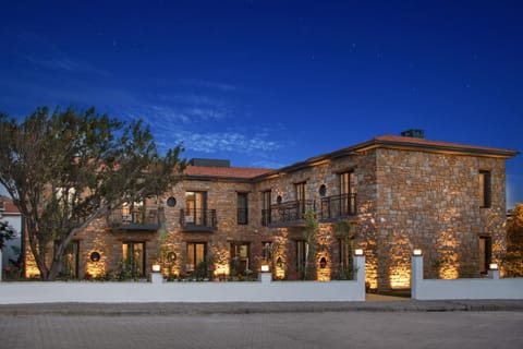 Property building, Nearby landmark