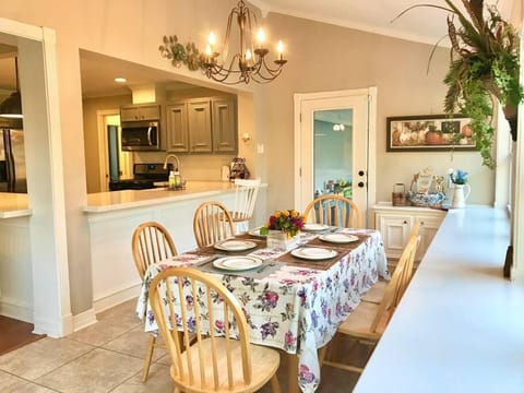 Luxurious quiet home close to Katy Mills Apartment in Katy