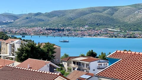 Neighbourhood, Balcony/Terrace, Sea view