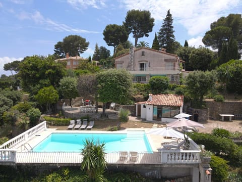 Large Panoramic Villa Retreat Villa in Villeneuve-Loubet