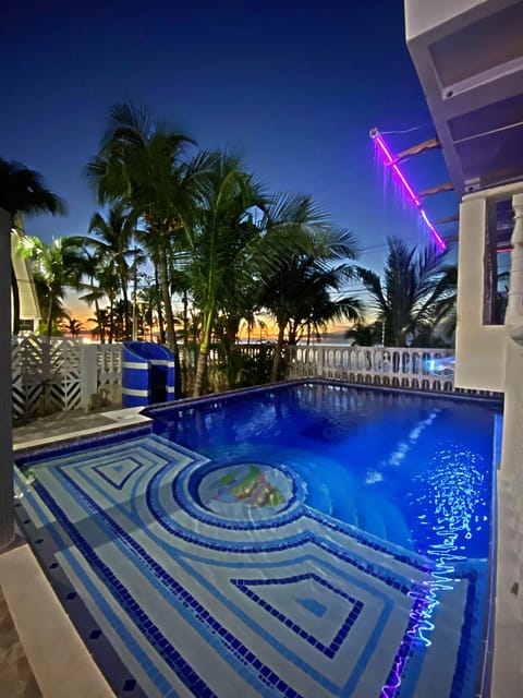 Night, Pool view, Swimming pool, sunbed