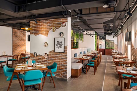 Restaurant/places to eat, Restaurant/places to eat