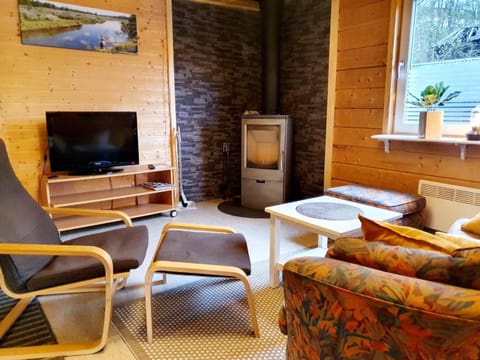 Fishing, Living room, Photo of the whole room, Seating area