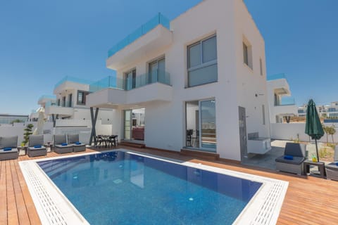 Sol E Mar Villas ( Gold Emerging Villas ) Villa in Protaras