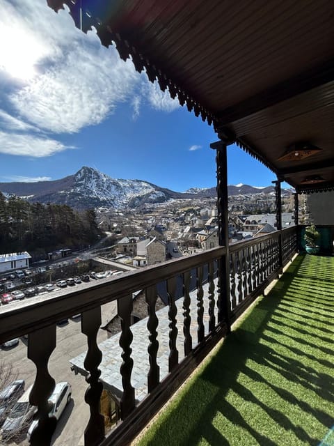 View (from property/room), Mountain view
