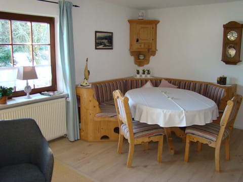 Schönes Doppelzimmer mit separater Wohn-Küche im nördlichen Nationalpark Schwarzwald Apartment in Forbach