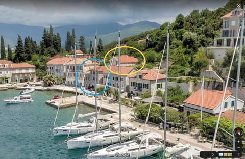 Property building, Neighbourhood