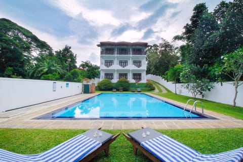 Garden, Pool view, Swimming pool, sunbed