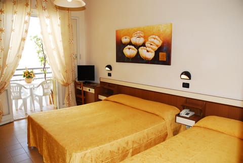 Balcony/Terrace, Photo of the whole room, Bedroom