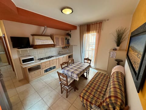 TV and multimedia, Living room, minibar