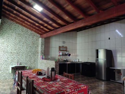 Coffee/tea facilities, Kitchen or kitchenette, Banquet/Function facilities, Dining area