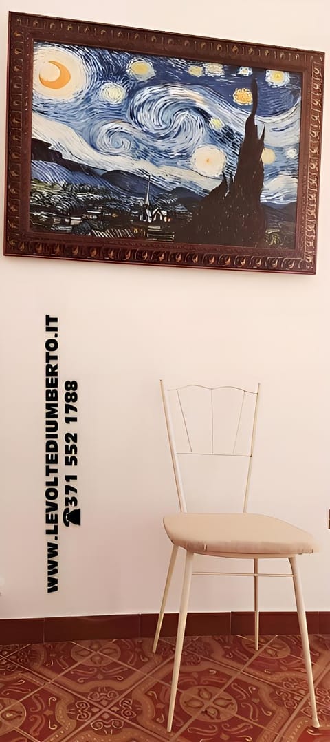 Living room, Decorative detail, Seating area