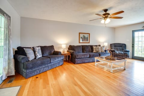 Spacious White Rivers Jewel Fishing Haven! House in Arkansas