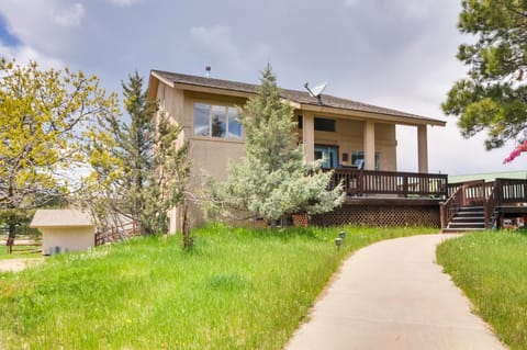 Deck and Fire Pit Pagosa Springs Home! House in Colorado
