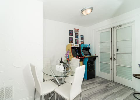 Game Room, Meeting/conference room