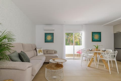 Balcony/Terrace, Living room, Dining area