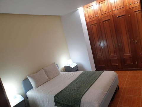 Bedroom, wardrobe