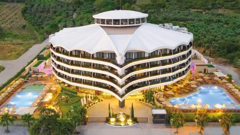 Property building, Bird's eye view, Pool view