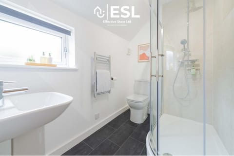 Shower, Toilet, Bathroom