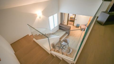 Living room, Photo of the whole room, Seating area, Dining area