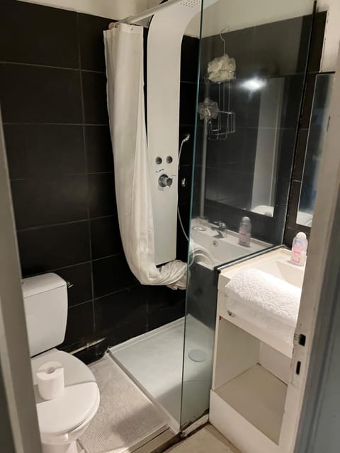 Victor Hugo Confort et sa pizza offerte Apartment in Aurillac