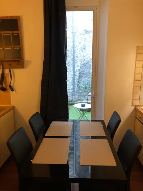 Victor Hugo Confort et sa pizza offerte Apartment in Aurillac