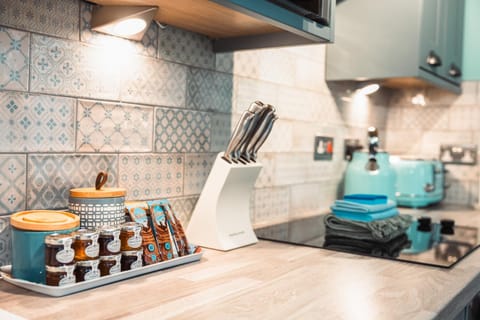 Coffee/tea facilities, Kitchen or kitchenette, minibar, pet friendly, toaster