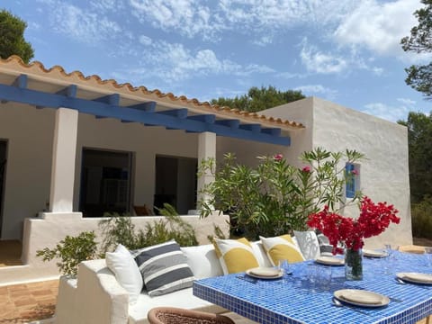Property building, Patio