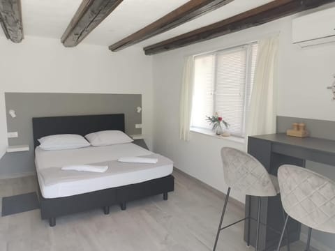 Apartments Ciao Bella city centre with free parking Apartment in Šibenik