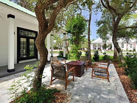 Patio, Garden, Seating area