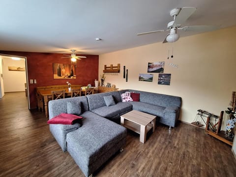 Living room, Seating area, fireplace