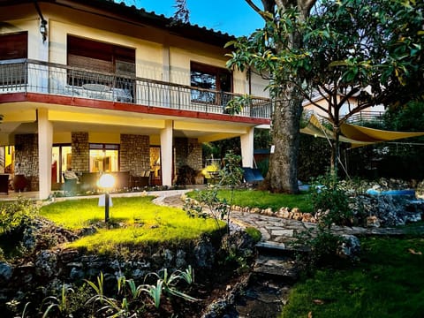 Property building, Garden, Garden view