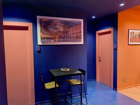 Facade/entrance, Seating area, ATM, elevator