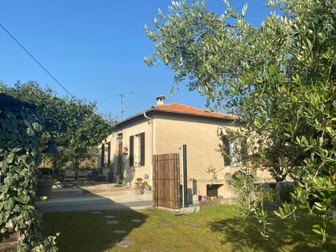 La Bastide de Jean Maison de charme dans un domaine equestre privé House in Mouans-Sartoux