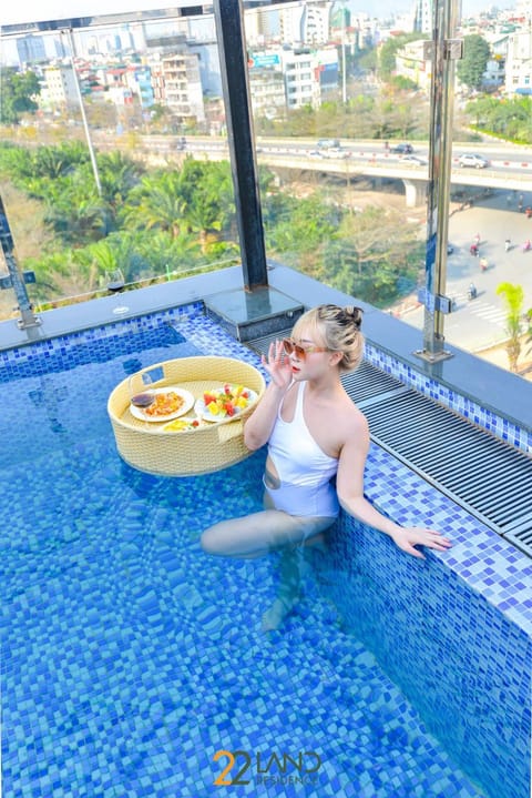 Day, People, View (from property/room), Food and drinks, Pool view, Swimming pool, children, group of guests