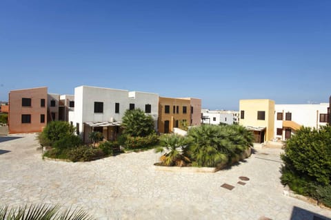 Property building, Day, Area and facilities
