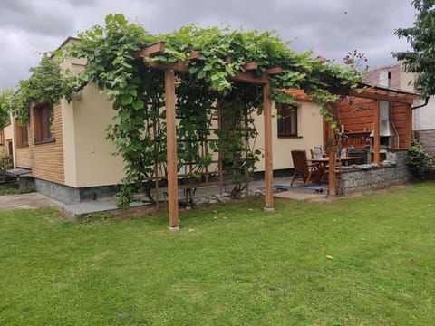 Patio, Facade/entrance, Garden