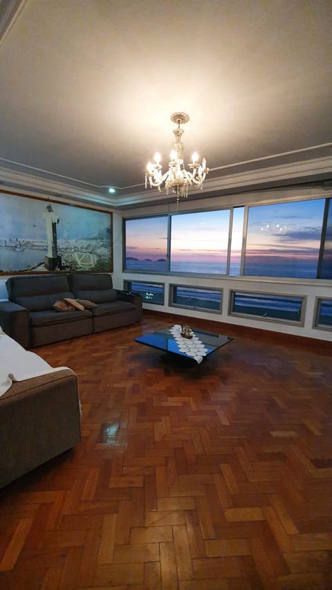 Lindo 4 quartos Coppacabana frente Mar Apartment in Rio de Janeiro