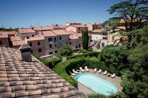 Activities, City view, Garden view, Pool view, Swimming pool