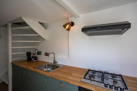 Coffee/tea facilities, dishwasher, pet friendly, kitchen