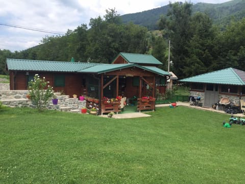 Cottage Ravna Rijeka House in Montenegro