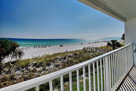View (from property/room), Balcony/Terrace, Beach, Sea view