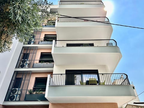 Property building, Day, View (from property/room), Balcony/Terrace