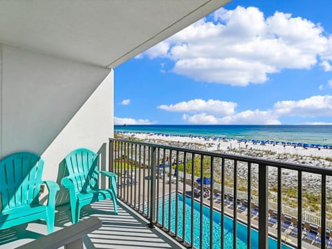 Balcony/Terrace, Beach, Pool view, Sea view
