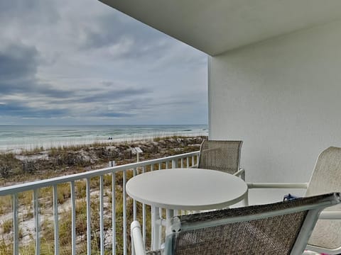 View (from property/room), Balcony/Terrace, Beach, Sea view