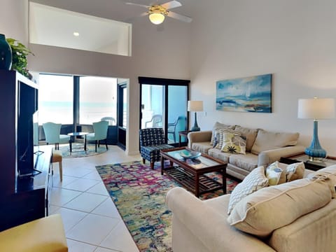 View (from property/room), Balcony/Terrace, Living room, Seating area, Sea view, furniture