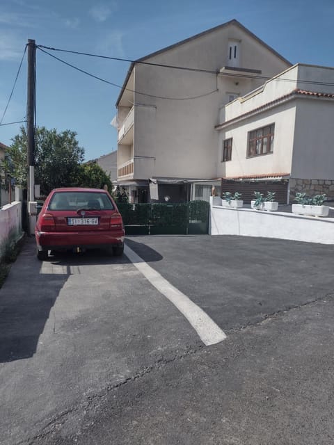 Mare kuća za odmor House in Šibenik