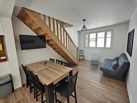 Property building, Living room